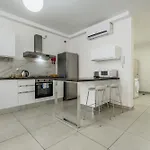 Superb 3br Close To Seafront * Gżira